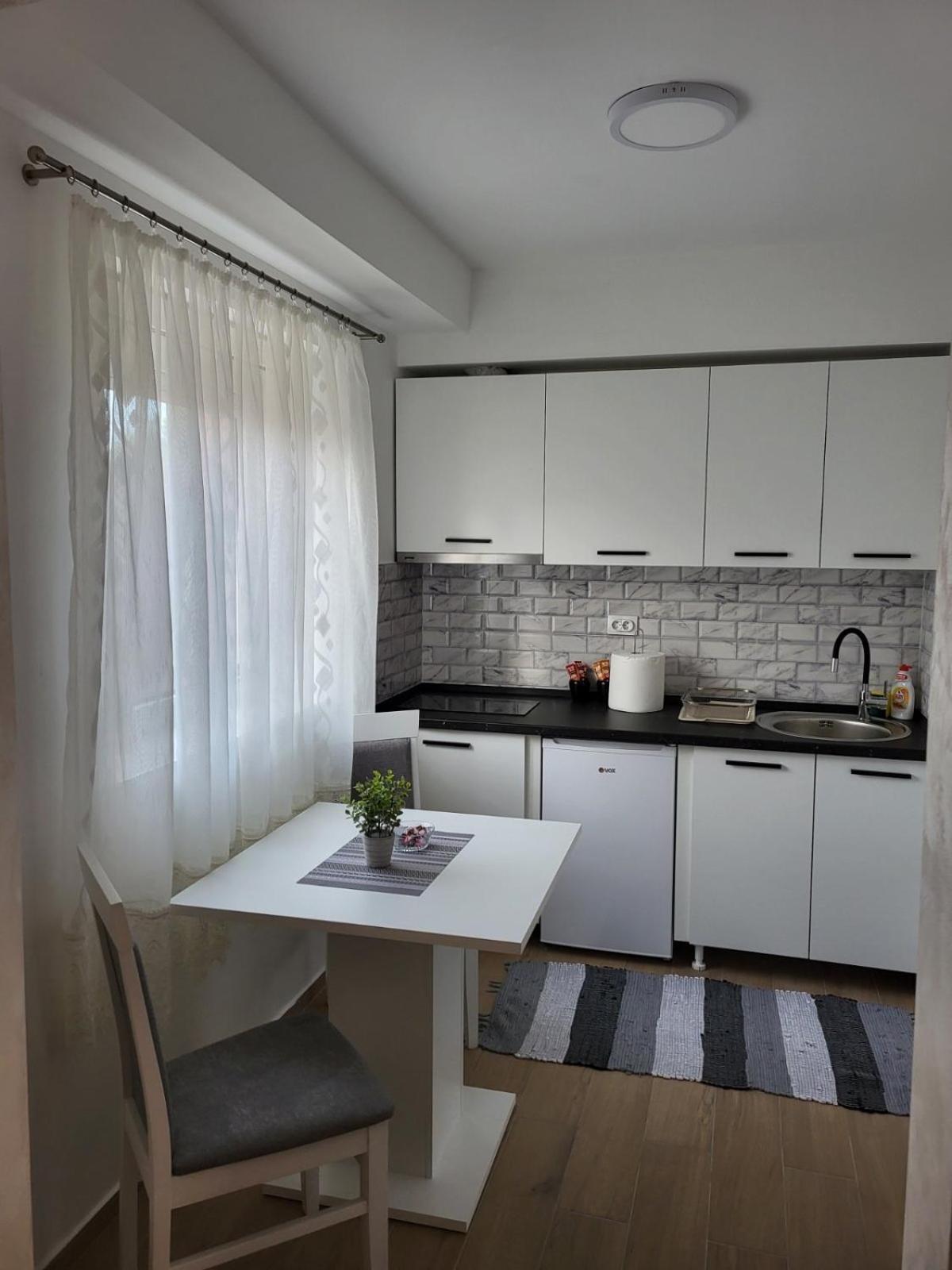 Apartamento Sleep & Go Surčin Exterior foto